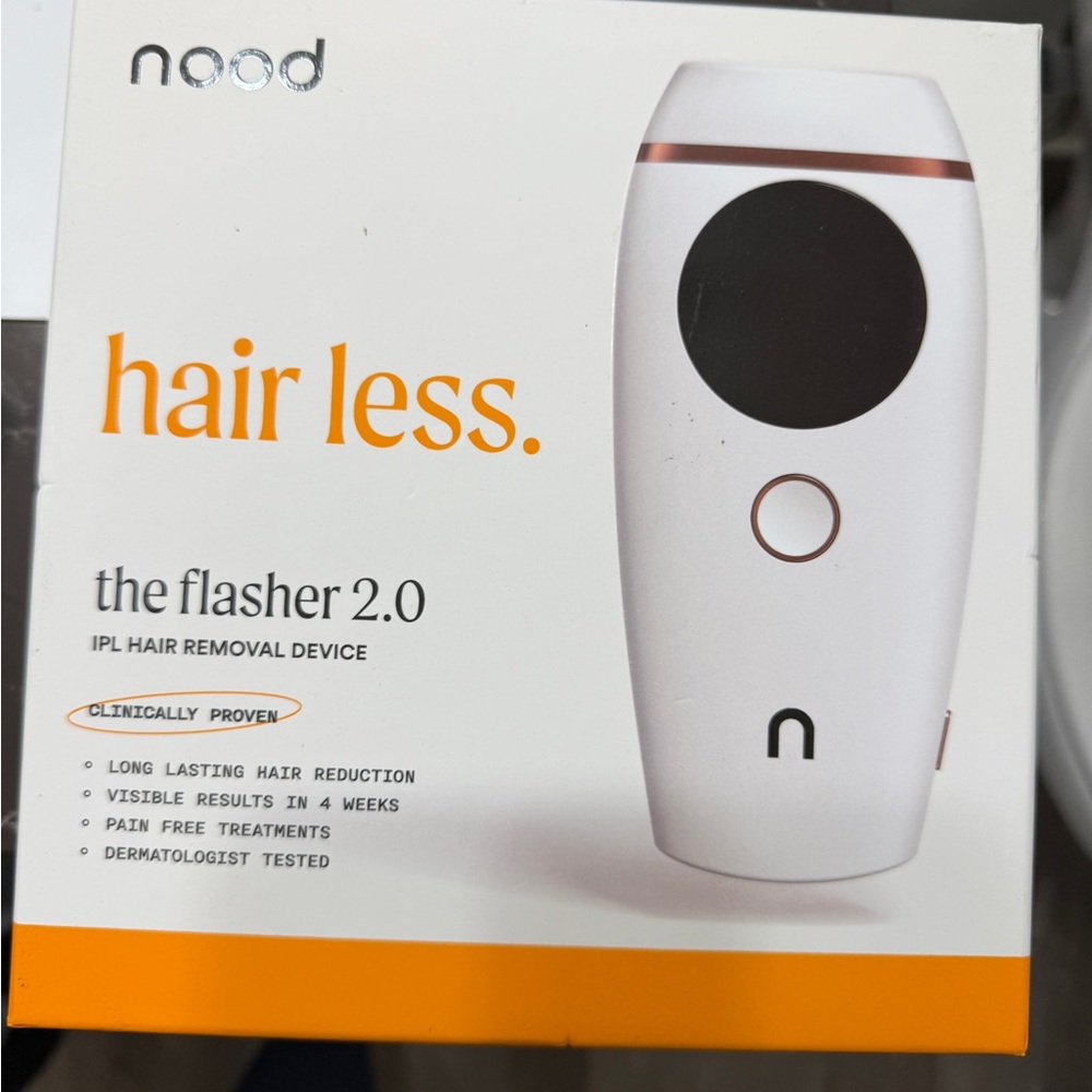 Nood The Flasher 2.0 IPL Hair Removal Device - White and Gold - Picture 2 of 4